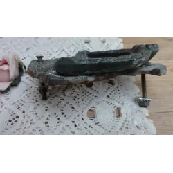 Oude koperen of bronzen deurklopper