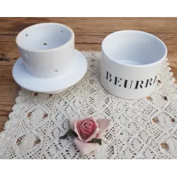 Franse wit porseleinen boterpot / beurrier met zwarte tekst