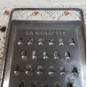 Franse verweerde brocante rasp, La Menagère