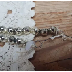 Oude kerstslinger, 0,6 cm zilverkleurige glazen balletjes, 0,75 mtr