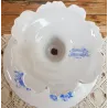 Antieke Franse compotier met blauwe bloemen en tulpen