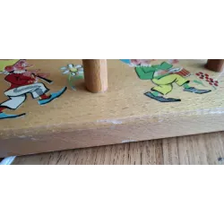 Vintage houten kinder kapstokje met kabouters