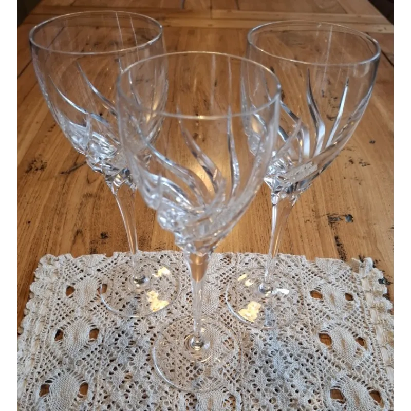 3 Kristallen witte wijnglazen, Wedgwood Toscane