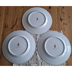 3 Porseleinen Franse ontbijtbordjes met rode rozen, Porcelaine Fine