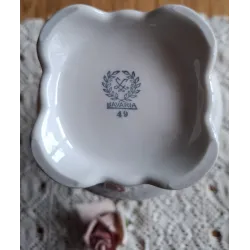 Oude Duitse vaas met bloemen, Bavaria, Elfenbein Porzellan