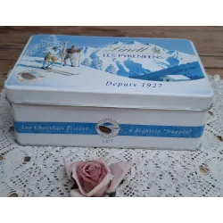Vintage LINDT chocolade blik met Skiërs, Les Pyreneens,1999