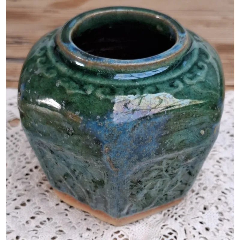 Oud donkergroen Chinese gemberpotje