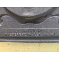 Zwart gietijzeren Frans ornament, De Dietrich Niederbronn les Bains