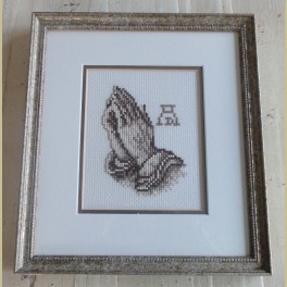 Schilderijtje met geborduurde biddende handen