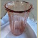 Oude brocante roze glazen vaas