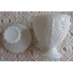 Melkglazen pot met deksel, Avon