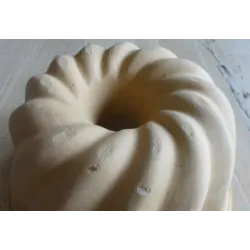 Oude grote zware keramieke tulband