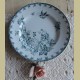 Oud Frans diner bord met vogeltje en bloemen, St. Amand Aubepine