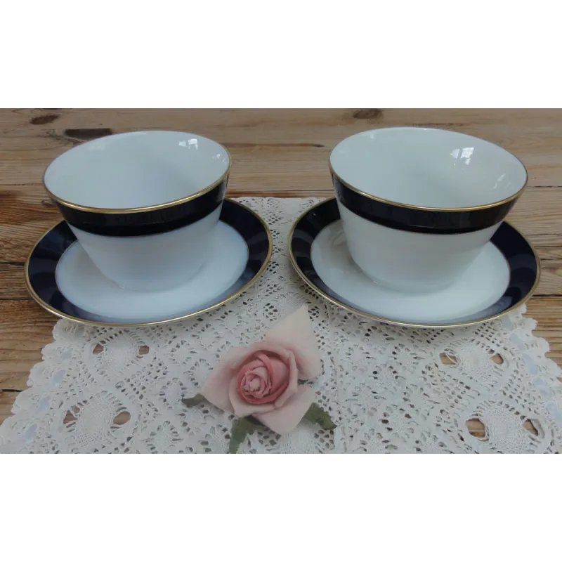 Vintage sauskom met blauwe rand, Hutschenreuther Vintage sauskom met blauwe rand, Hutschenreuther