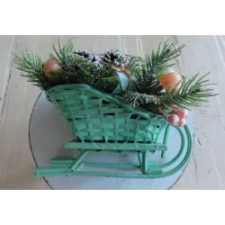 Pastel kerststukje met arreslee, mintgroen