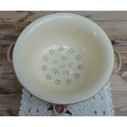 Grote brocante creme emaille vergiet met beige rand