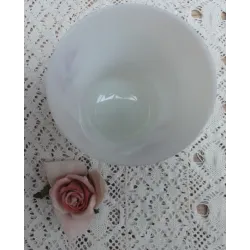 Vintage Frans handbeschilderd opaline vaasje, M.Rest