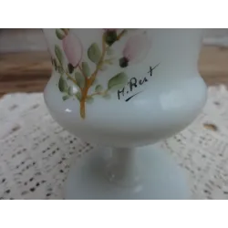 Vintage Frans handbeschilderd opaline vaasje, M.Rest