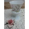 Vintage Frans handbeschilderd opaline vaasje, M.Rest